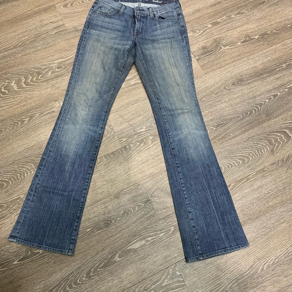 7 for all mankind